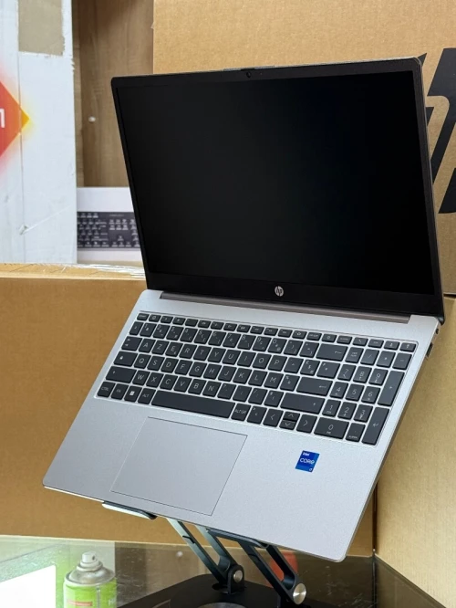 HP 250 G10 I7 1355U 8GO 512GO SSD 15.6 FHD NEUF SOUS EMBALLAGE