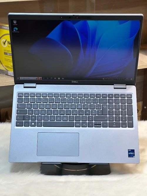 DELL PRECISION 3571 I7 VPRO 12700H 16GO DDR5 512GO SSD NVIDIA T600 4GO 