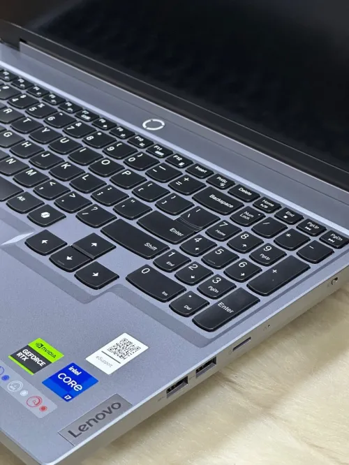 LENOVO LEGION 5 16IRX9 I7 14650HX 16GO DDR5 1TO SSD NVIDIA GEFORCE RTX4060 8GO NEUF SOUS EMBALLAGE 