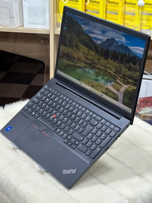 LENOVO THINKPAD E15 GEN 2 I7 1165G7 16GO 512GO SSD NVME 