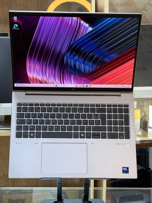 HP ZBOOK FIREFLY 16 G11 ULTRA 7 155H 32GO 1TO SSD NVIDIA RTX A500 4GO GDDR6