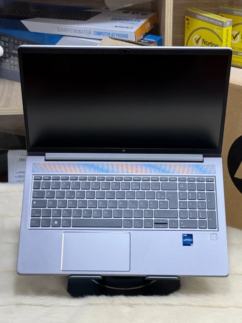 HP ZBOOK POWER G10 I5 VPRO 13600H 32GO DDR5 1TO SSD NVIDIA RTX A500 4GO NEUF SOUS EMBALLAGE 