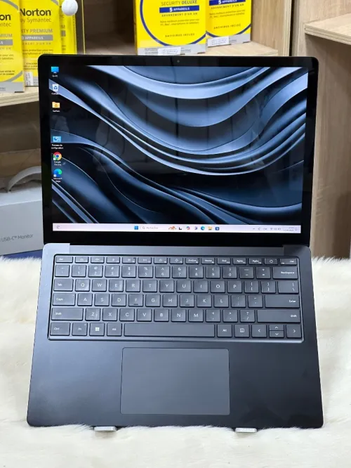 SURFACE LAPTOP 5 BLACK I7 1265U 32GO 1TO SSD NVME