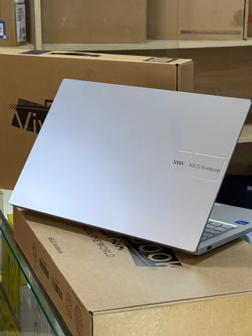 ASUS VIVOBOOK 15 X1504V I5 1334U 8GO 512GO SSD NEUF SOUS EMBALLAGE