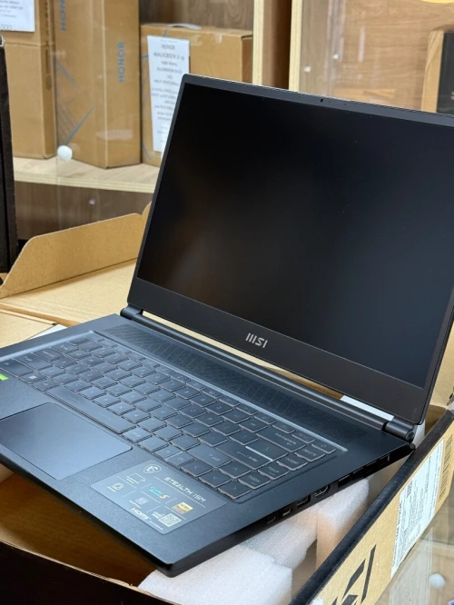 MSI STEALTH 15M B12UE I7 1280P 16GO 512GO SSD NVIDIA GEFORCE RTX3060 6GO NEUF SOUS EMBALLAGE