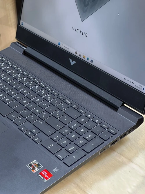 HP VICTUS 15 FB0XXX AMD RYZEN 5 5600H 16GO 512GO SSD AMD RADEON RX6500M 4GO 