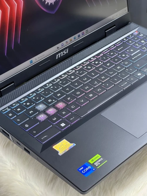 MSI SWORD 16 HX B14VGKG I7 14650HX 32GO 512GO SSD NVIDIA GEFORCE RTX4070 8GO NEUF