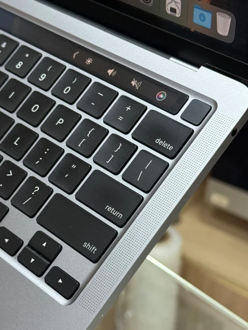 MACBOOK PRO RETINA 13.3 2020 I5 1.4GHZ 8GO 256GO SSD CYCLE 209