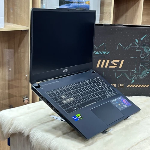 MSI CYBORG 15 NEUF SOUS EMBALLAGE I7 13620H RAM 16GO 512 SSD RTX 4060 8GB ECRAN 15.6 144HZ WIN 11