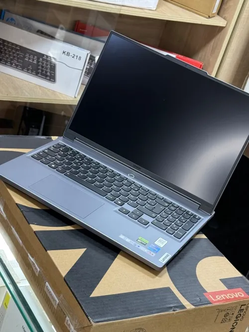 LENOVO LEGION 16IRX9 I7 14650HX 32GO DDR5 512GO SSD NVIDIA GEFORCE RTX4060 8GO NEUF SOUS EMBALLAGE 