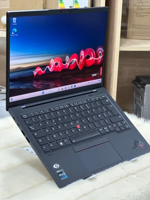 LENOVO THINKPAD X1 CARBON GEN 10 I7 EVO 1255U 16GO DDR5 512GO SSD NVME 