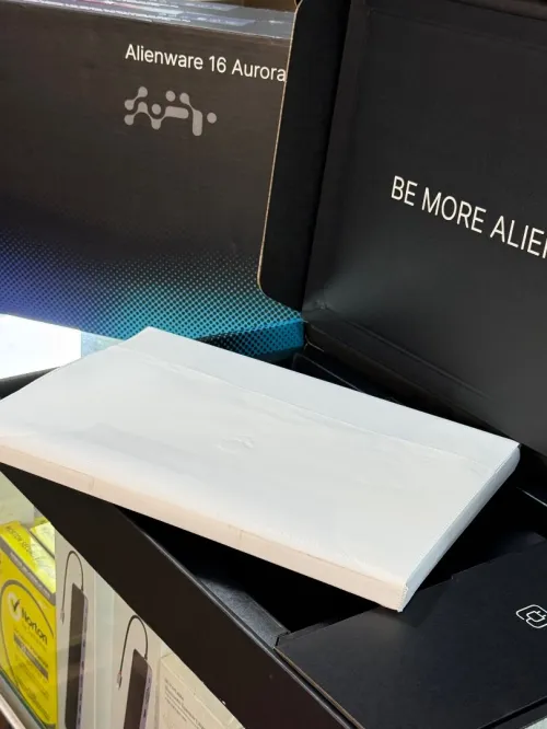 ALIENWARE AURORA 16 BLEU INTEL CORE 7 240H 16GO 1TO SSD NVIDIA GEFORCE RTX5050 8GO GDDR7 NEUF SOUS