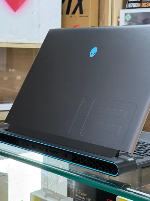 ALIENWARE M18 R2 I9 14900Hx 64GO 4TO SSD NVME NVIDIA GEFORCE RTX4090 16GO GDDR6