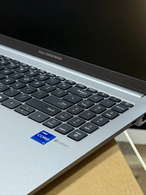 ASUS EXPERTBOOK P1 P1503CVA I7 13620H 16GO 512GO SSD NVME NEUF SOUS EMBALLAGE