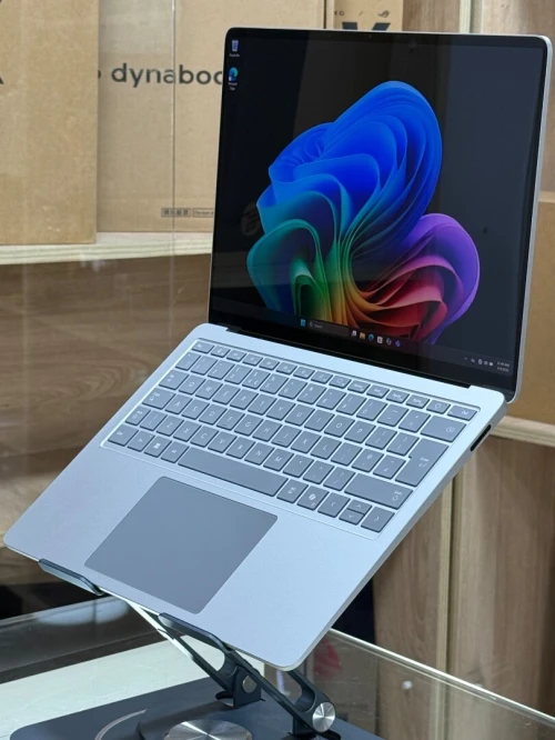 SURFACE LAPTOP 7 SNAPDRAGON X 10 CORES 16GO 512GO SSD NVME QUALCOMM X1-85
