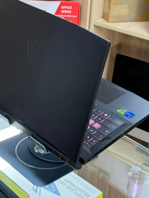 MSI KATANA 15 B13VGK I7 13620H 32GO DDR5 1TO SSD NVIDIA GEFORCE RTX4070 8GO GDDR6