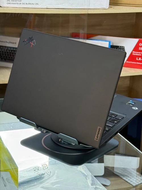 LENOVO THINKPAD X1 CARBON GEN 10 I5 EVO 1235U 16GO 512GO SSD 3K OLED 