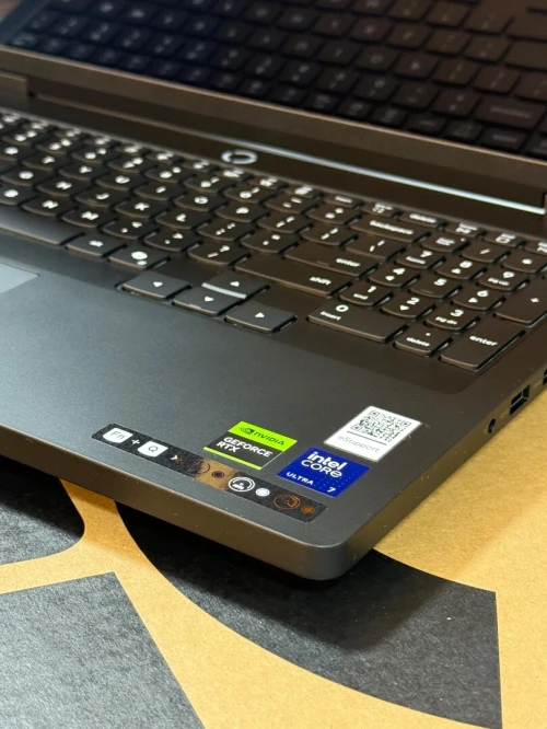 LENOVO LEGION PRO 5 16IAX10 ULTRA 7 255Hx 16GO 1TO SSD NVIDIA GEFORCE RTX5060 8GO GDDR7 OLED NEUF