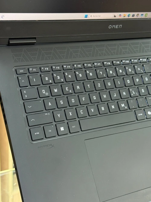 HP OMEN 17 DB0XXX AMD RYZEN 5 8645HS 16GO 512GO SSD NVIDIA GEFORCE RTX4050 6GO GDDR6