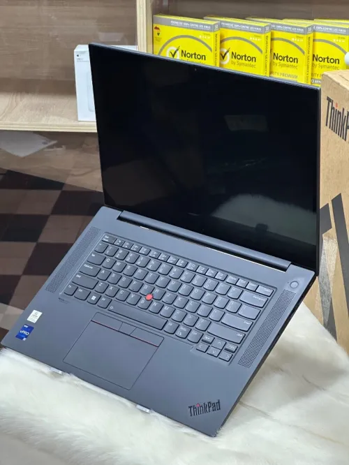 LENOVO THINKPAD P1 GEN 5 I9 VPRO 12900H 64GO 2TO SSD NVIDIA RTX A5500 16GO 4K OLED TACTILE NEUF 