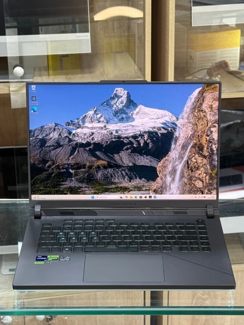 ASUS ROG G16 G614JVR I9 14900Hx 64GO DDR5 2TO SSD NVME NVIDIA GEFORCE RTX4060 8GO GDDR6