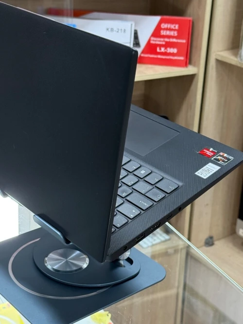 LENOVO V14 G4 AMN AMD RYZEN 5 7520U 16GO 256GO SSD 