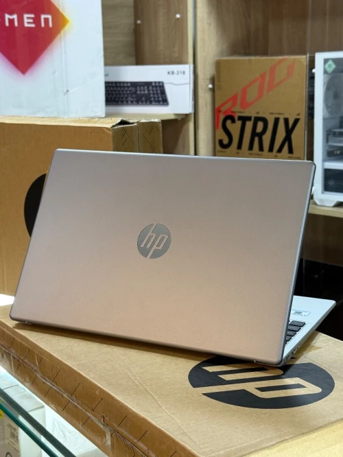 HP 255 G10 AMD RYZEN 5 7530U 16GO 512GO SSD NEUF SOUS EMBALLAGE 