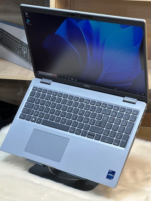 DELL PRECISION 3571 I7 VPRO 12700H 16GO DDR5 512GO SSD NVIDIA T600 4GO 
