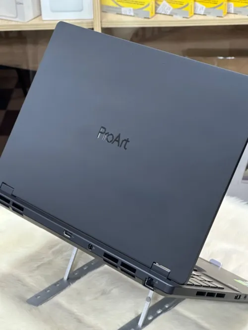 ASUS PROART STUDIOBOOK H7604JV I9 13980HX 32GO 2TO SSD NVME NVIDIA GEFORCE RTX4070 8GO 4K OLED TOUCH