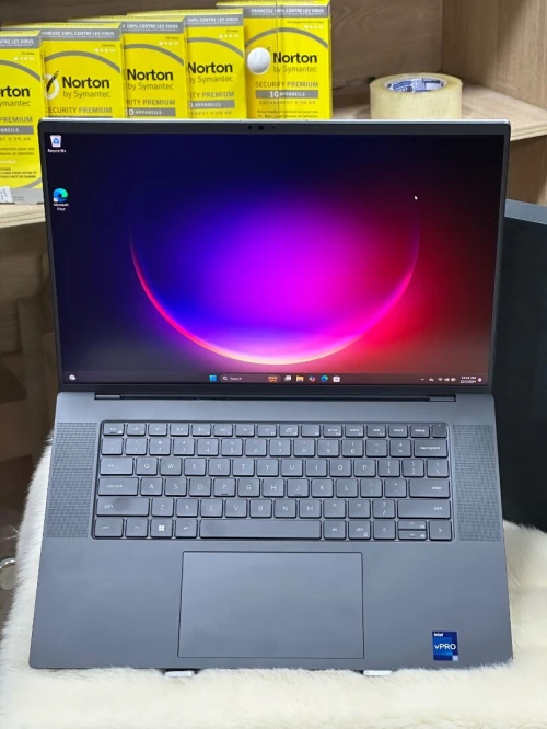 DELL PRECISION 5680 I7 VPRO 13800H 32GO 512GO SSD NVIDIA RTX 2000ada 8GO NEUF SOUS EMBALLAGE 