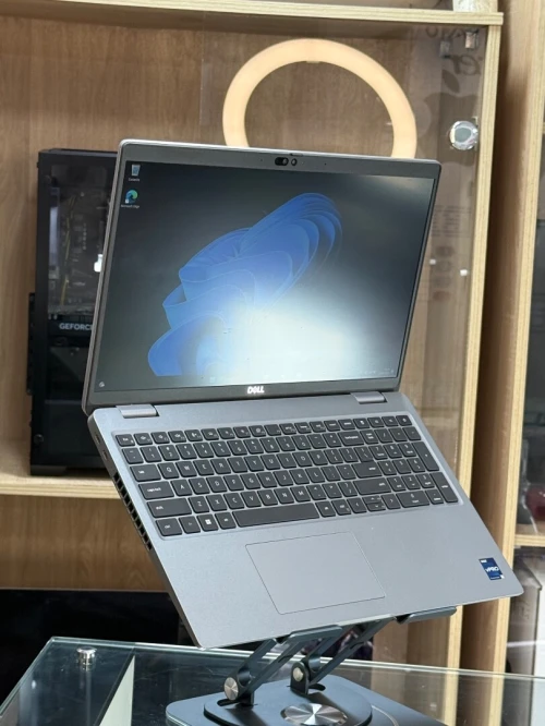 DELL LATITUDE 5540 I5 VPRO 1335U 16GO 256GO SSD NVME