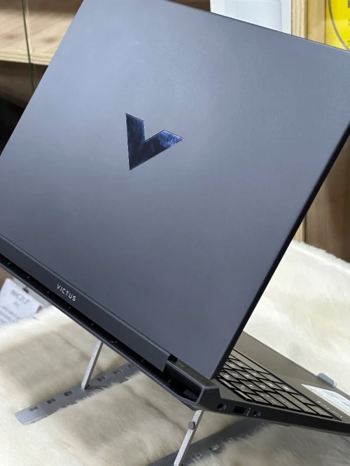 HP VICTUS 15 FB2063DX AMD RYZEN 5 7535HS 8GO 512GO SSD AMD RADEON RX6550M 4GO NEUF SOUS EMBALLAGE 
