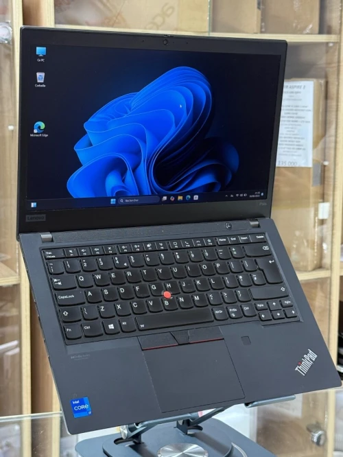 LENOVO THINKPAD P14s GEN 2 I7 1165G7 16GO 512GO SSD NVIDIA T550 4GO GDDR6