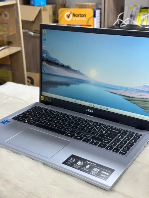 ACER APSIRE 3 A315-510P I3 N305 4GO DDR5 256Go SSD 