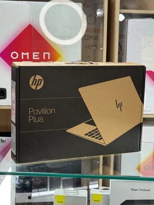 HP PAVILION PLUS 14 EY0018NF AMD RYZEN 7 7840U 16GO DDR4X 512GO SSD 3K OLED 
