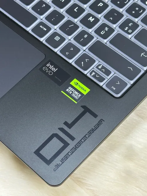 HP OMEN TRANSCEND 14-FB0XXX ULTRA 9 185H 32GO 1TO SSD NVIDIA GEFORCE RTX4060 8GO OLED 
