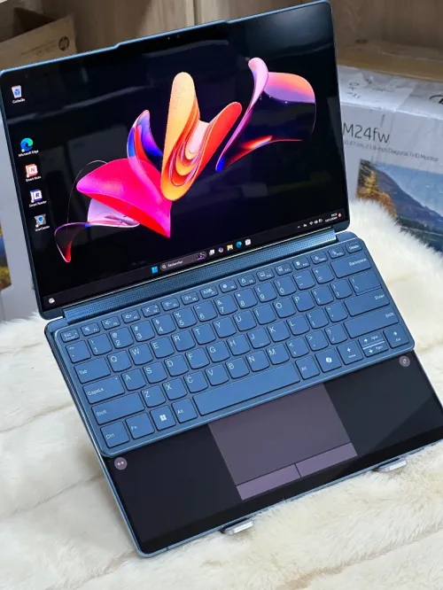 LENOVO YOGA BOOK 9 13IMU9 ULTRA 7 155U 32GO DDR5X 1TO SSD + STYLET + SOURIS 