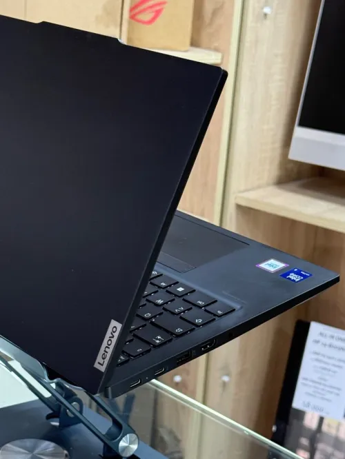 LENOVO THINKPAD E14 GEN 5 ULTRA 5 125U 16GO 512GO SSD NVME