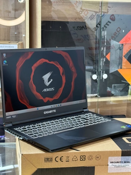 GIGABYTE G5 KF5 I7 13620H 24GO 512GO SSD NVIDIA GEFORCE RTX4060 8GO GDDR6
