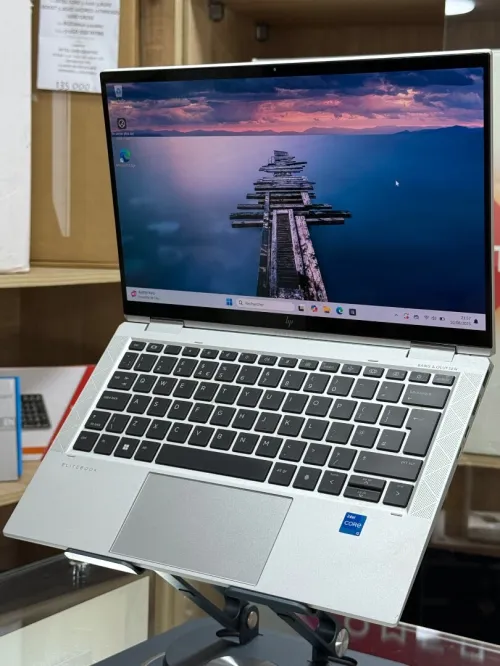 HP ELITEBOOK X360 1030 G8 I5 1135G7 16GO 256GO SSD 4K TACTILE X360