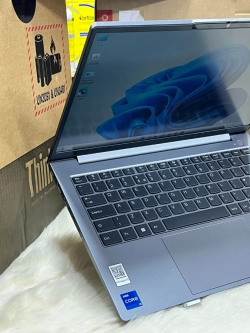 LENOVO THINKBOOK 14 G6 IRL NEUF SOUS EMBALLAGE I5 1335U 8GO 512GO SSD ECRAN 14" FULL HD 1080P WIN 11