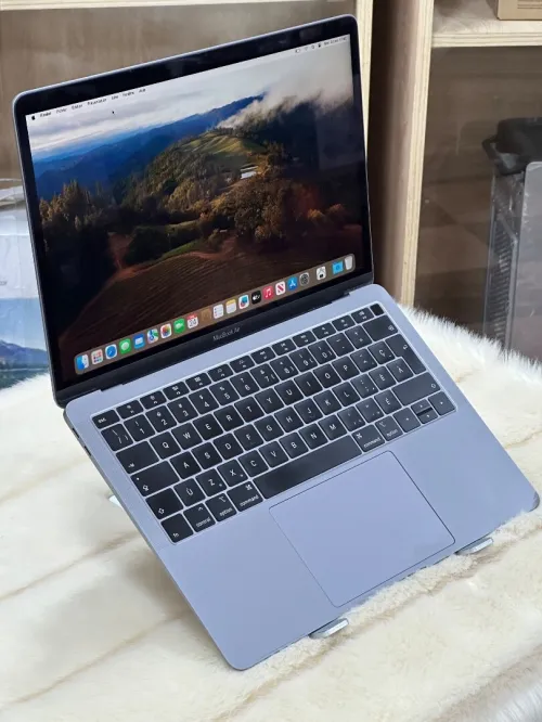 MACBOOK AIR RETINA 13.3 2018 I5 1.6GHZ 8GO 128GO SSD CYCLE 176