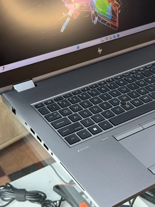 HP ZBOOK FURY 17 G8 I7 VPRO 11850H 32GO 512GO SSD NVIDIA RTX A3000 6GO GDDR6 