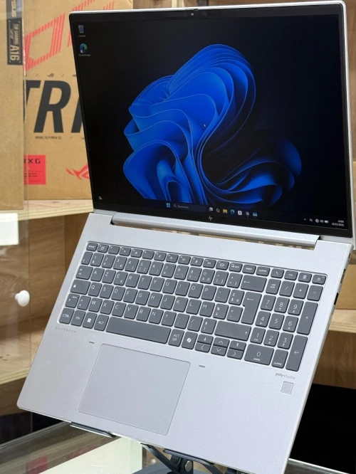 HP ELITEBOOK 665 G11 AMD RYZEN 3 7335U 8GO 256GO SSD NVME