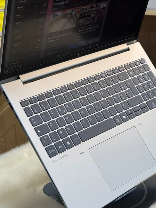 HP ELITEBOOK 660 G11 INTEL ULTRA 5 135U 32GO DDR5 512GO SSD TACTILE 
