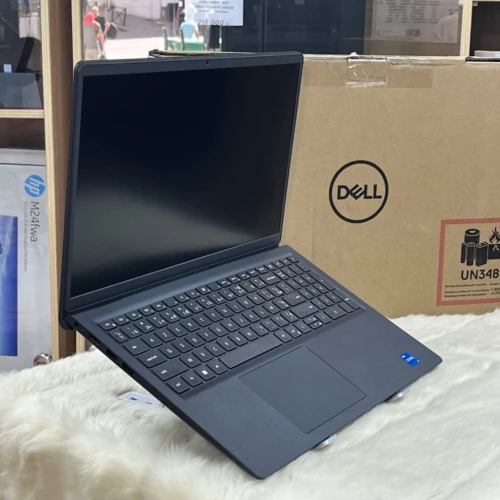 DELL VOSTOR 15 3520 I5 1235U RAM 8GO 256 SSD ECRAN 15.6 FULL HD 1080 WIN 11pro
