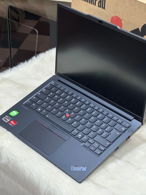 LENOVO THINKPAD E14 GEN 6 AMD RYZEN 5 7535U 32GO 512GO SSD NEUF SOUS EMBALLAGE 