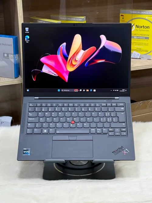 LENOVO THINKPAD X1 CARBON GEN 11 I7 EVO 1355U 16GO DDR5 512GO SSD 