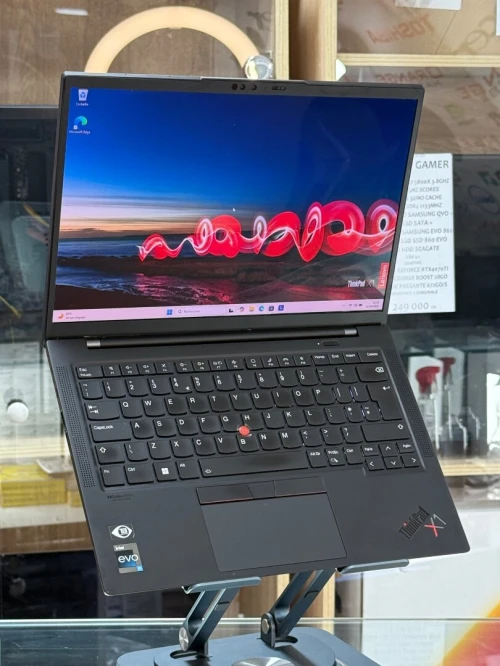 LENOVO THINKPAD X1 CARBON GEN 10 I5 EVO 1235U 16GO 1TO SSD NVME