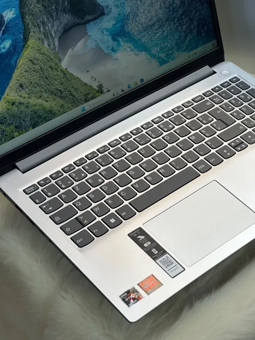 LENOVO IDEAPAD 1 15AMN7 AMD RYZEN 3 7320U 8GO 512GO SSD 